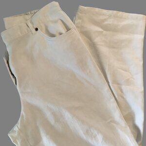 EUC Ruby Rd. Women's White Jeans Size: 12P